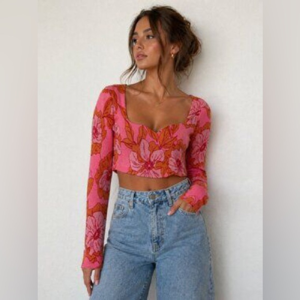 ZARA Pink/Orange Floral Long Sleeve Sweetheart Neckline Bloggers Fav Cropped Top